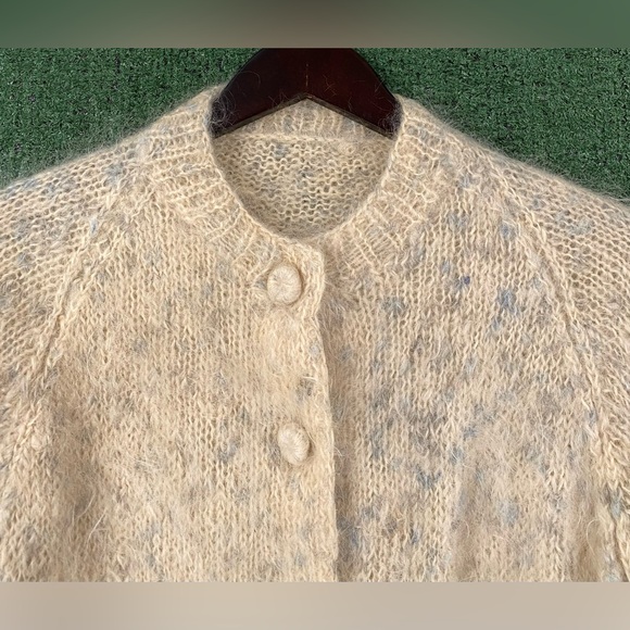 Vintage 70’s Handmade Shaggy Mohair Blend Cardigan Sweater Women’s Size Medium - Picture 2 of 10